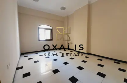 Apartment - 3 Bedrooms - 3 Bathrooms for rent in Al Zubair Bakkar Street - Al Sadd - Doha