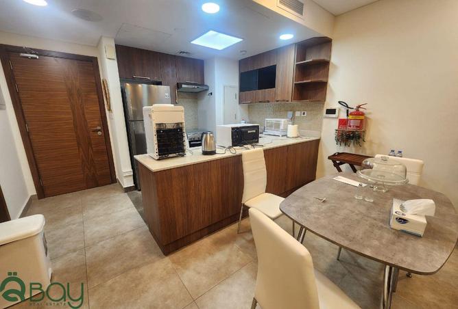 985564 - Property Image 3