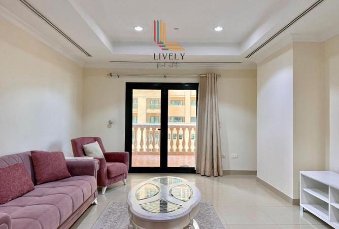 979480 - Property Image 2