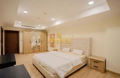Apartment - 1 Bedroom - 2 Bathrooms for rent in One Porto Arabia - Porto Arabia - The Pearl Island - Doha