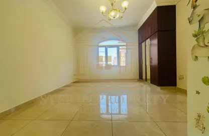 مجمع سكني - 4 غرف نوم - 4 حمامات للايجار في شارع  بو هامو - أبو هامور - الدوحة