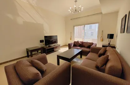 شقة - 3 غرف نوم - 3 حمامات للايجار في منتزه 7 - المنتزه - الدوحة