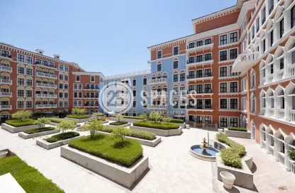 Apartment - 1 Bedroom - 2 Bathrooms for rent in Carnaval - Qanat Quartier - The Pearl Island - Doha