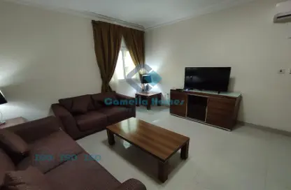 Apartment - 2 Bedrooms - 2 Bathrooms for rent in Al Aman Street - Umm Ghuwailina - Doha