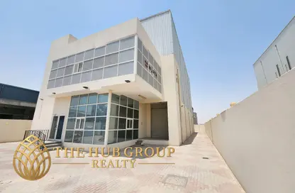 Warehouse - Studio - 2 Bathrooms for sale in Logistics Village Qatar - Al Wakra