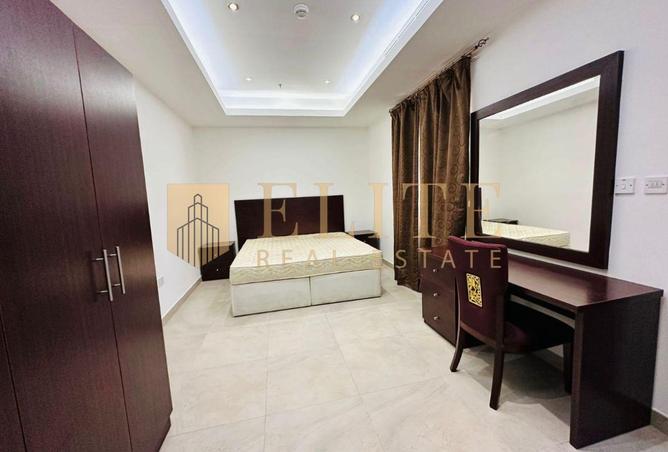 1004579 - Property Image 3