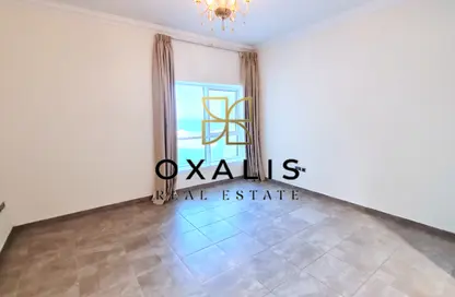 Apartment - 2 Bedrooms - 3 Bathrooms for rent in Marina Tower 02 - Marina District - Lusail