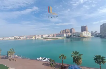Apartment - 2 Bedrooms - 4 Bathrooms for rent in Gewan Island - The Pearl Island - Doha