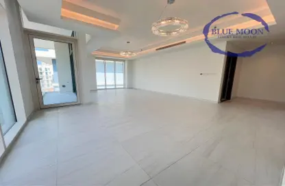 Apartment - 3 Bedrooms - 5 Bathrooms for rent in Gewan Island - The Pearl Island - Doha