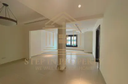 Apartment - 1 Bedroom - 2 Bathrooms for sale in East Porto Drive - Porto Arabia - The Pearl Island - Doha