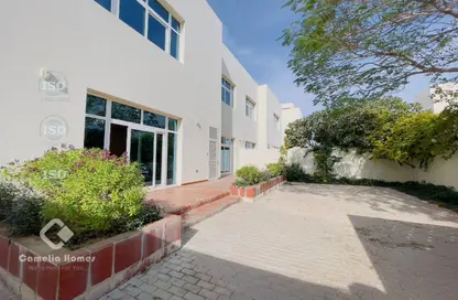 Villa - 3 Bedrooms - 4 Bathrooms for rent in Umm Al Seneem Street - Ain Khaled - Doha