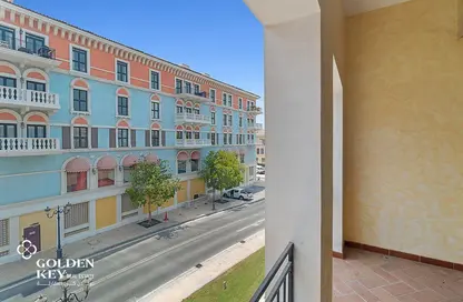 Townhouse - 4 Bedrooms - 4 Bathrooms for rent in Qanat Quartier - The Pearl Island - Doha