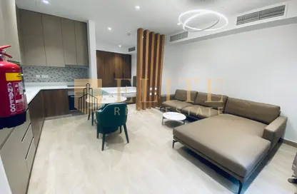 Apartment - Studio - 1 Bathroom for rent in Ramada Commercial Building - Al Rawabi Street - Al Muntazah - Doha