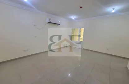 Apartment - 2 Bedrooms - 2 Bathrooms for rent in Muntazah 7 - Al Muntazah - Doha