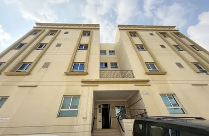 شقة - 3 غرف نوم - 3 حمامات للايجار في شارع المطار القديم - طريق المطار القديم - الدوحة