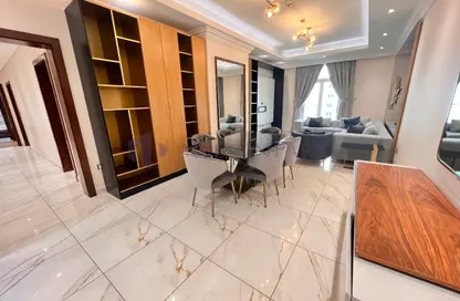 Apartment - 3 Bedrooms - 4 Bathrooms for rent in Floresta Gardens - Floresta Gardens - The Pearl Island - Doha