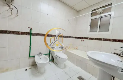 شقة - 2 غرف نوم - 2 حمامات للايجار في شارع الجزيره - فريج بن محمود الشمالي - فريج بن محمود - الدوحة