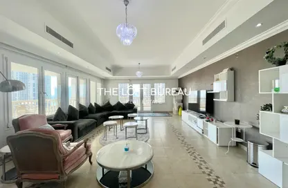 Apartment - 3 Bedrooms - 3 Bathrooms for rent in West Porto Drive - Porto Arabia - The Pearl Island - Doha