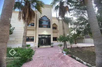 Compound - 7 Bedrooms - 7 Bathrooms for rent in Al Dafna - Al Dafna - Doha