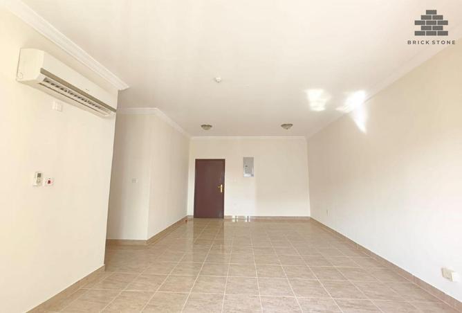 979645 - Property Main Image