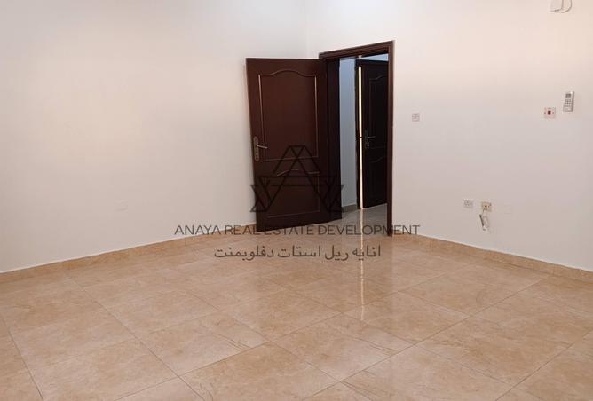 942602 - Property Main Image