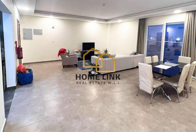906228 - Property Image 2