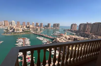 Apartment - 3 Bedrooms - 3 Bathrooms for rent in Piazza Arabia - Porto Arabia - The Pearl Island - Doha