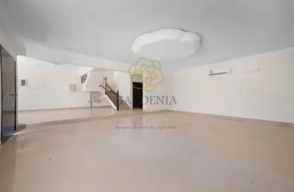 Villa - 4 Bedrooms - 4 Bathrooms for rent in Bu Hamour Street - Abu Hamour - Doha