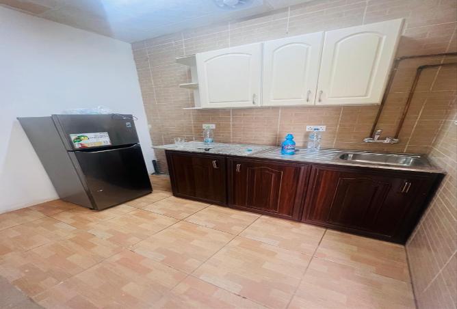 944061 - Property Image 2
