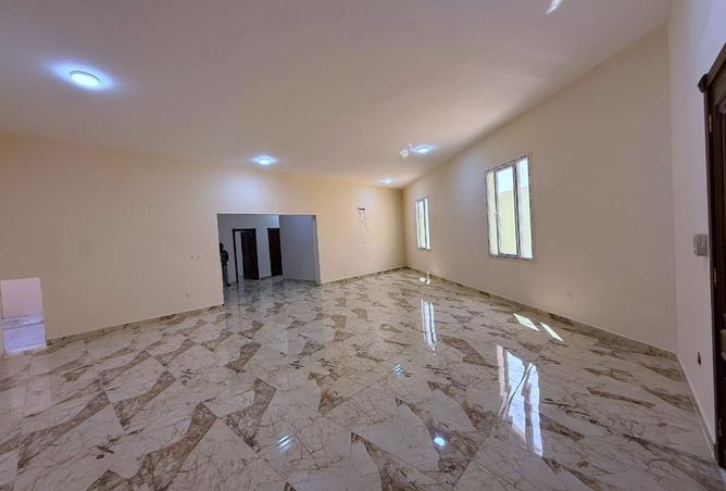 1003294 - Property Image 3