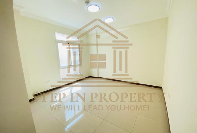 957769 - Property Image 3