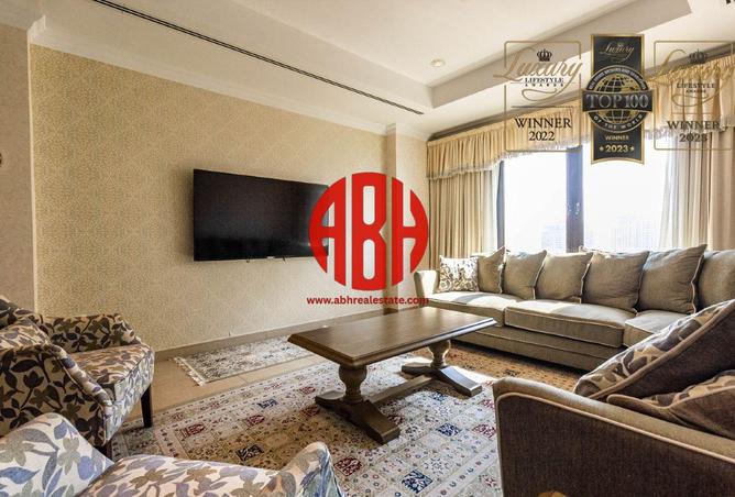 923368 - Property Image 2