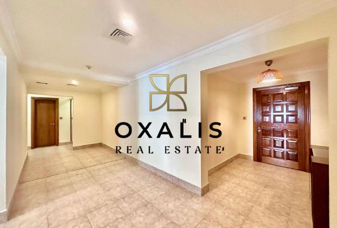 945809 - Property Image 3