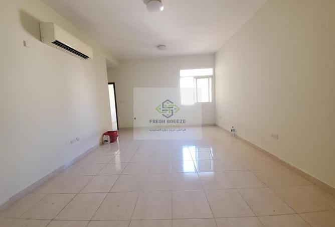 993831 - Property Image 2