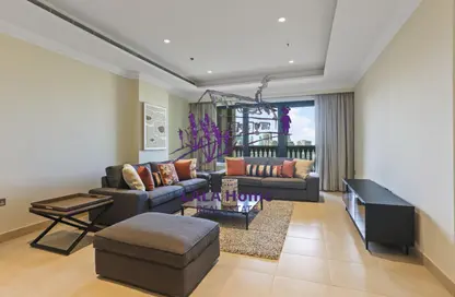 Apartment - 2 Bedrooms - 3 Bathrooms for rent in East Porto Drive - Porto Arabia - The Pearl Island - Doha
