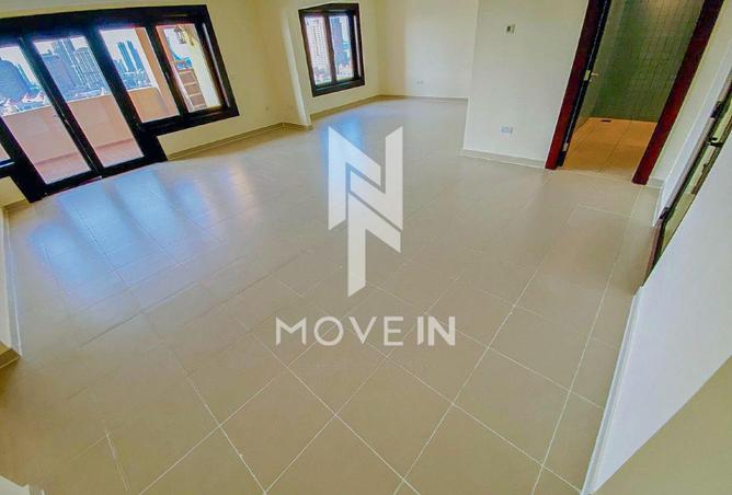 998839 - Property Image 3