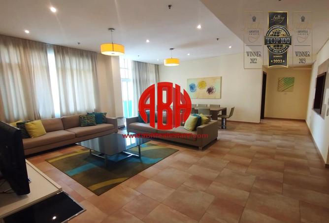 Apartment - 3 Bedrooms - 5 Bathrooms for rent in Anas Street - Fereej Bin Mahmoud North - Fereej Bin Mahmoud - Doha