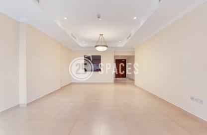 Apartment - 1 Bedroom - 2 Bathrooms for rent in West Porto Drive - Porto Arabia - The Pearl Island - Doha