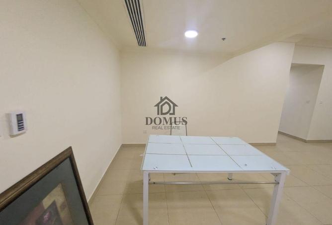 915564 - Property Image 3