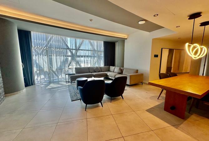 954386 - Property Image 2