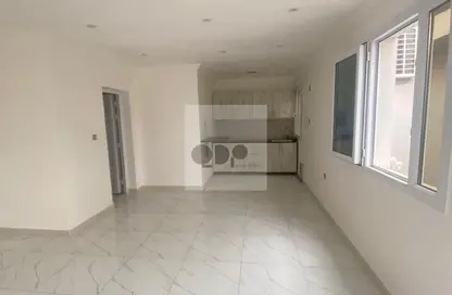 Compound - Studio - 1 Bathroom for rent in Wadi Al Markh - Muraikh - AlMuraikh - Doha