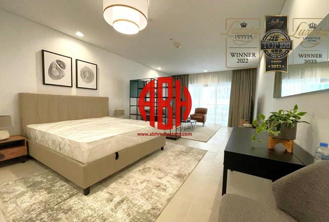 916142 - Property Image 3