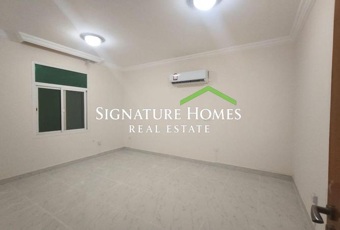 971262 - Property Image 2