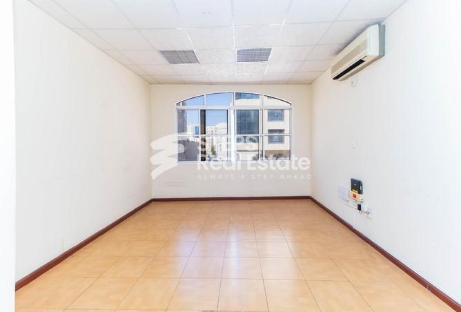 942764 - Property Image 3