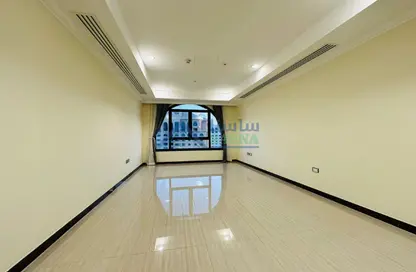 Apartment - 2 Bedrooms - 2 Bathrooms for rent in East Porto Drive - Porto Arabia - The Pearl Island - Doha
