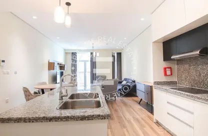 شقة - 2 غرف نوم - 3 حمامات للبيع في حدائق فلورستا - جزيرة اللؤلؤة - الدوحة