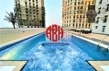 Apartment - 2 Bedrooms - 3 Bathrooms for rent in Floresta Gardens - Floresta Gardens - The Pearl Island - Doha