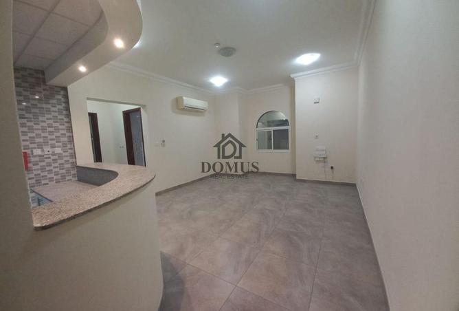 990897 - Property Image 2