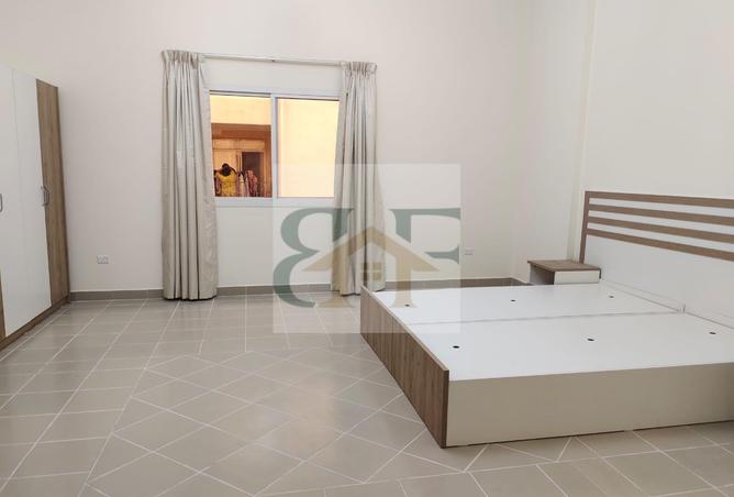 987611 - Property Image 3