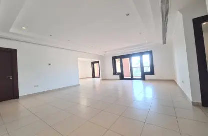Apartment - 2 Bedrooms - 4 Bathrooms for rent in East Porto Drive - Porto Arabia - The Pearl Island - Doha